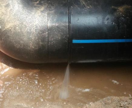 铁锋楼顶渗水维修公司为大家分享下铁锋卫生间漏水维修修补技术!